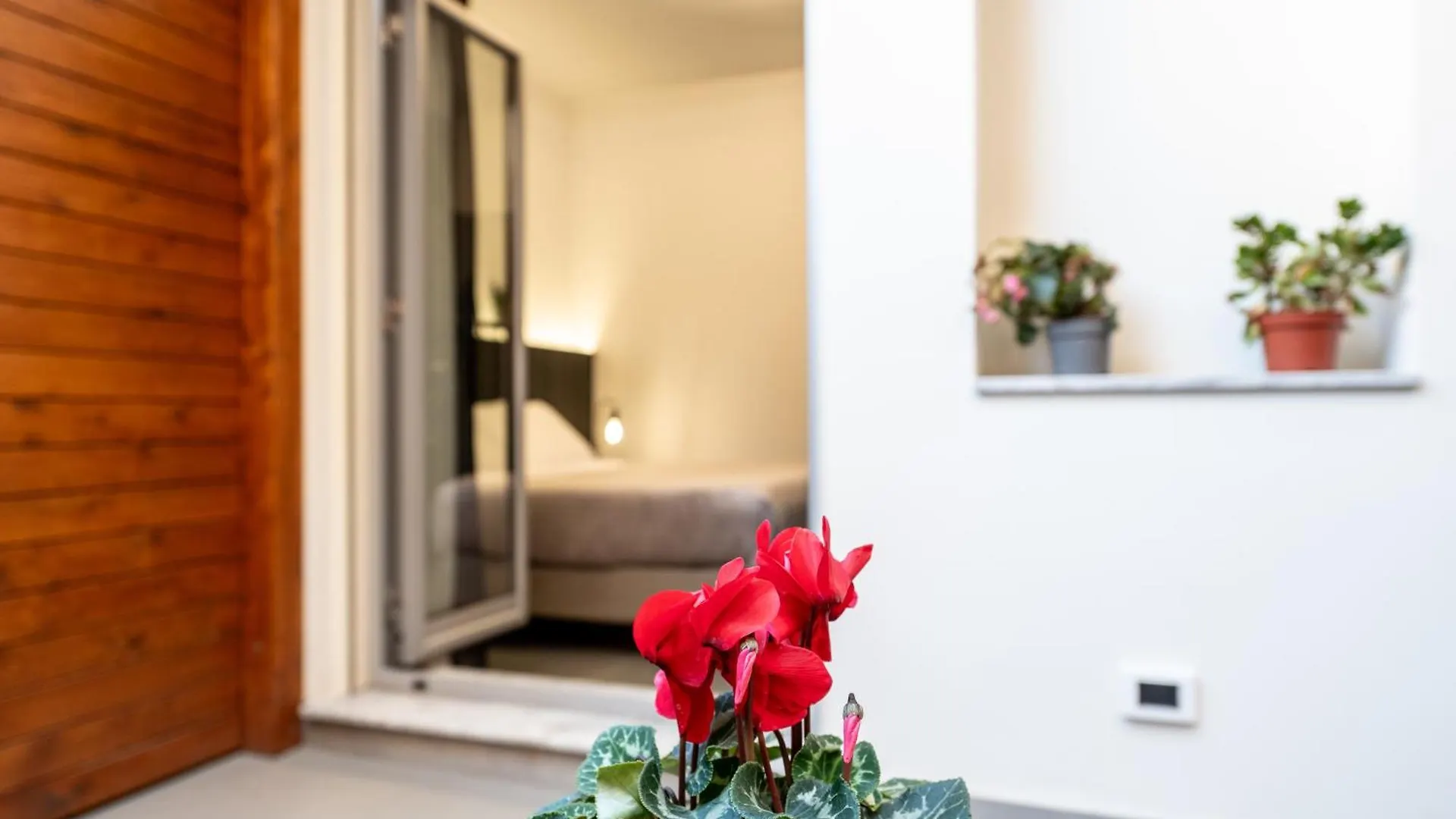 Mia Rooms B&B Μιλάτσο Ιταλία